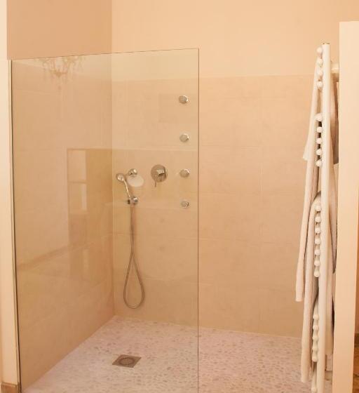 小型豪华套房, Montjuic Boutique Bed & Breakfast Girona