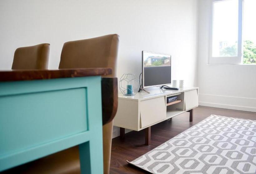 スタンダードスタジオ, A Casa Del Rei