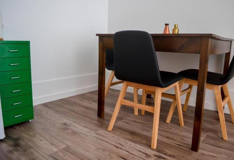 スタンダードルーム, A Casa Del Rei