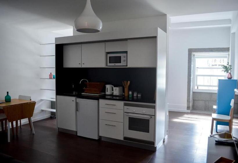 スタンダードスタジオ, A Casa Del Rei