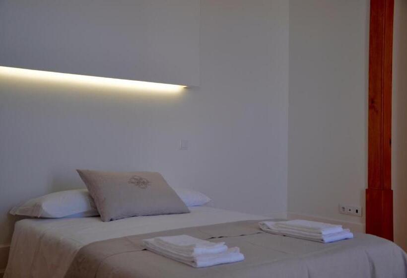 غرفة قياسية, Casa De São Bento St Benedict House