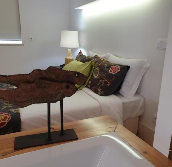 جناح مزود بجاكوزى, Casa De São Bento St Benedict House