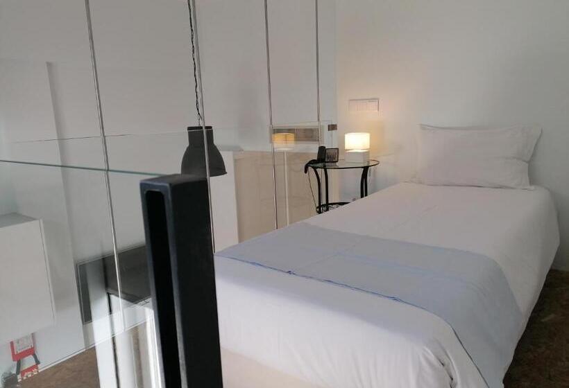 غرفة قياسية, Casa De São Bento St Benedict House