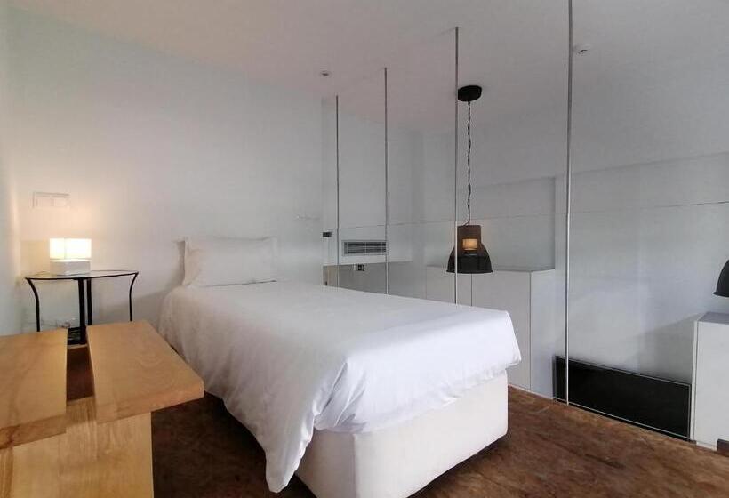 غرفة قياسية, Casa De São Bento St Benedict House