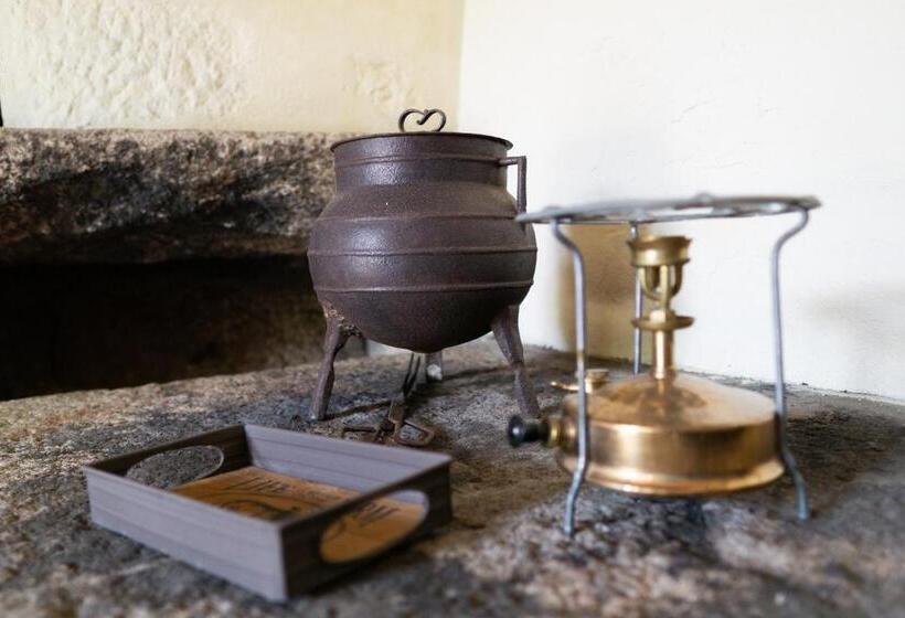 סטודיו משפחתי, Casa Mindela Farmhouse