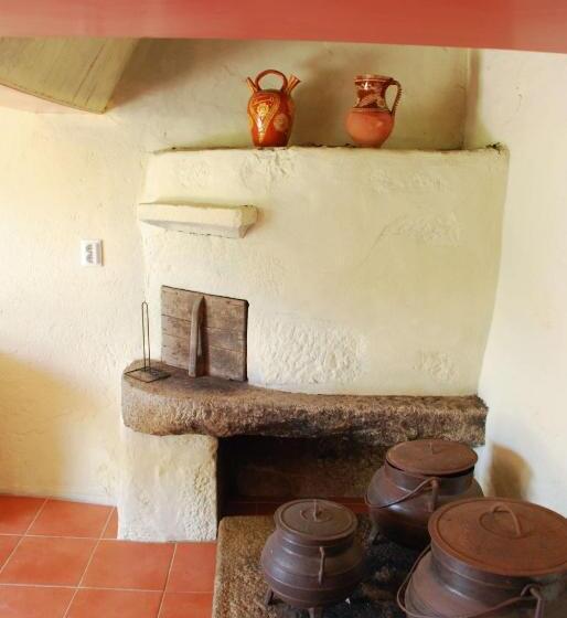 סטודיו משפחתי, Casa Mindela Farmhouse