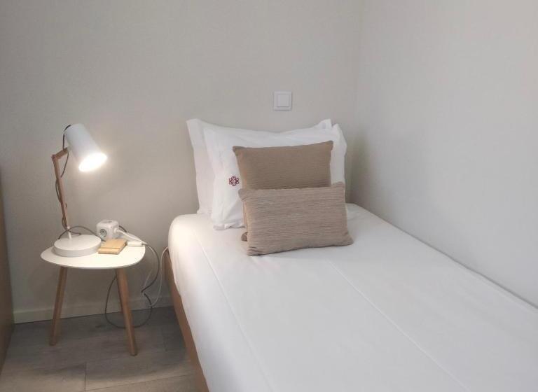 اتاق استاندارد یک نفره, Souto Guest House