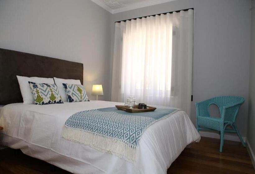 غرفة إقتصادية, Vila Louro