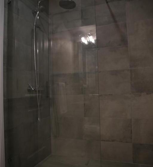 غرفة إقتصادية, Vila Louro