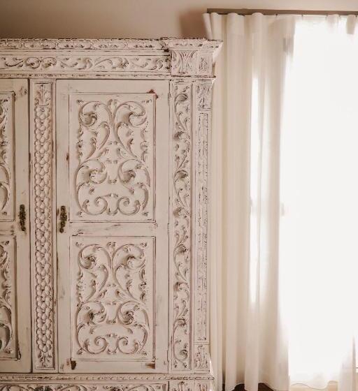 غرفة عائلية, Vila Louro