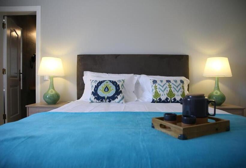 غرفة إقتصادية, Vila Louro