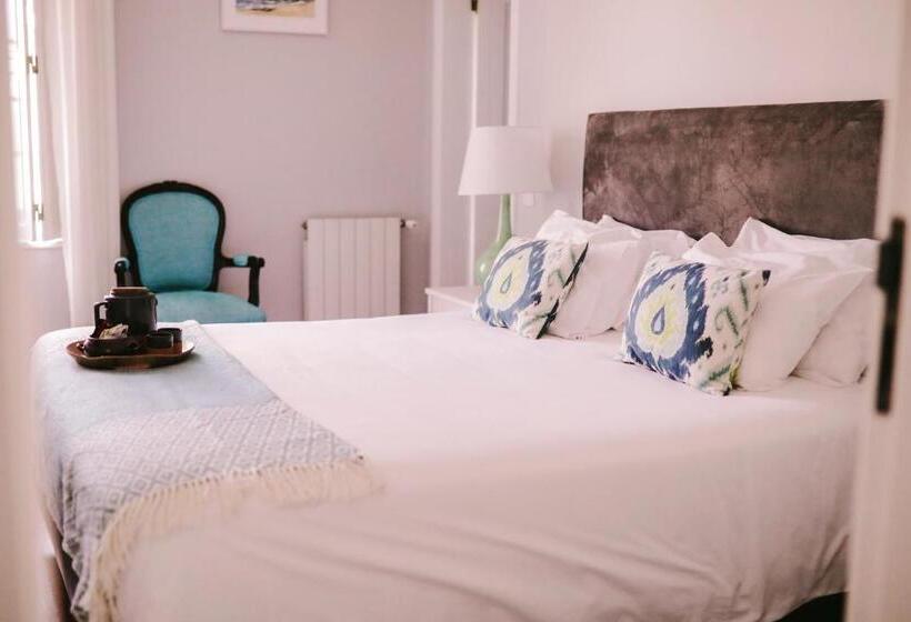 غرفة إقتصادية, Vila Louro