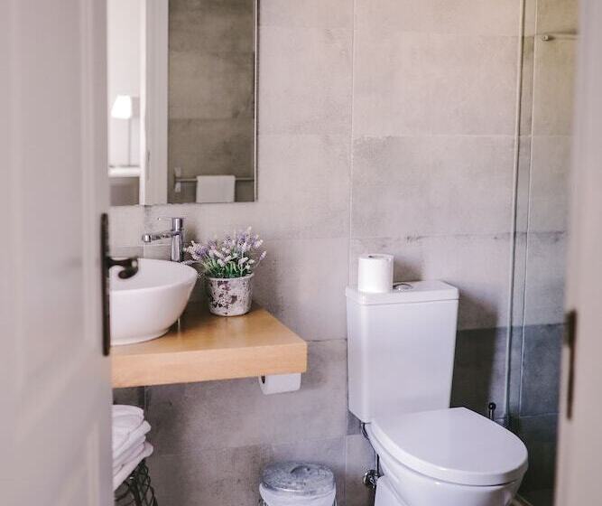 غرفة إقتصادية, Vila Louro