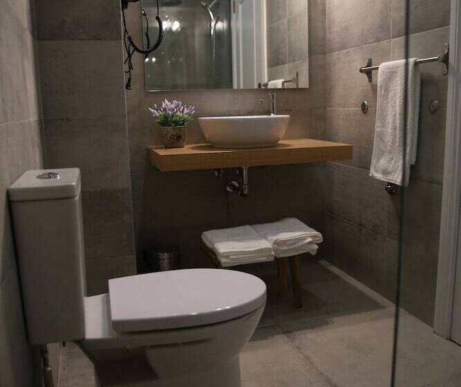 غرفة إقتصادية, Vila Louro