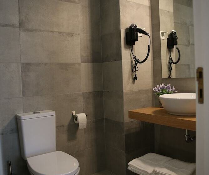 غرفة إقتصادية, Vila Louro