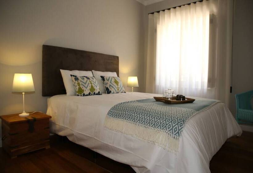 غرفة إقتصادية, Vila Louro