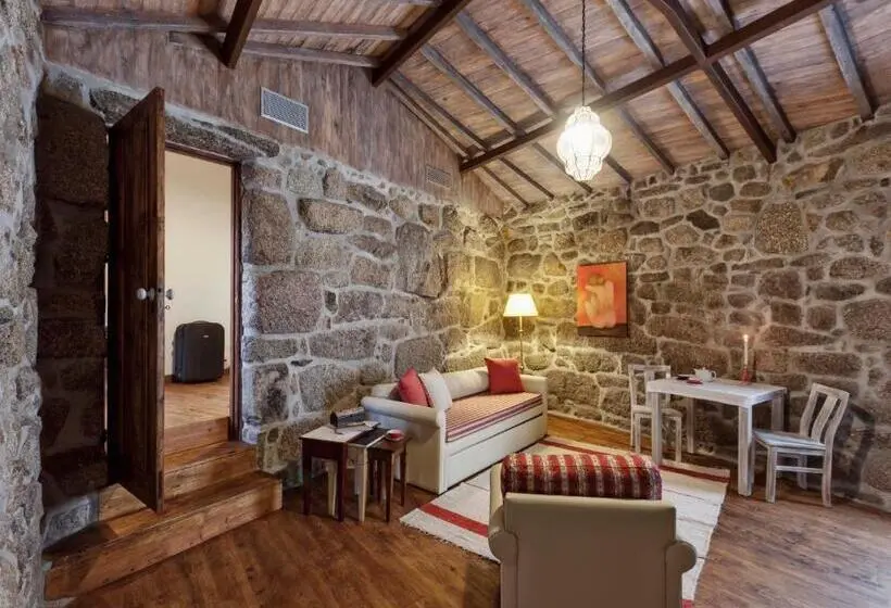 スイート, Casa De Louredo