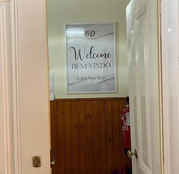 اتاق استاندارد با سرویس بهداشتی مشترک, Bons Dias