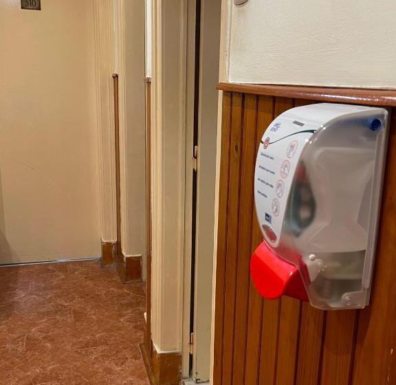 اتاق استاندارد با سرویس بهداشتی مشترک, Bons Dias