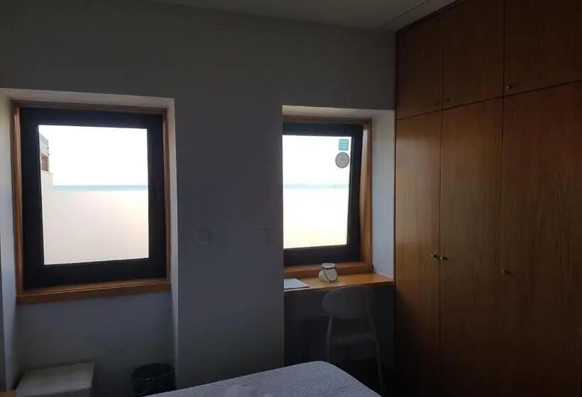 سوییت جونیور با چشمانداز دریا, Guest House A&z