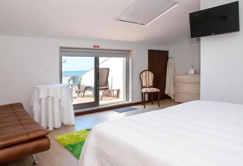 سوییت با چشمانداز دریا, Guest House A&z