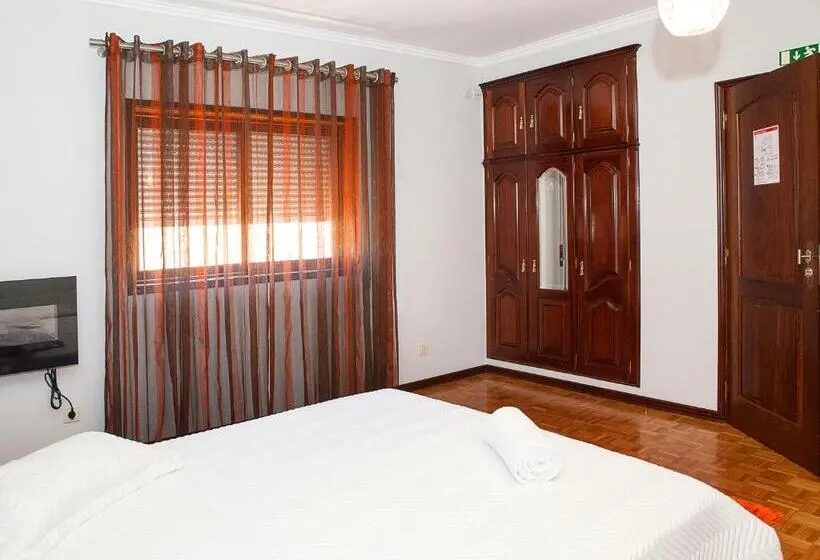 مجموعه ویستا شهر, Guest House A&z