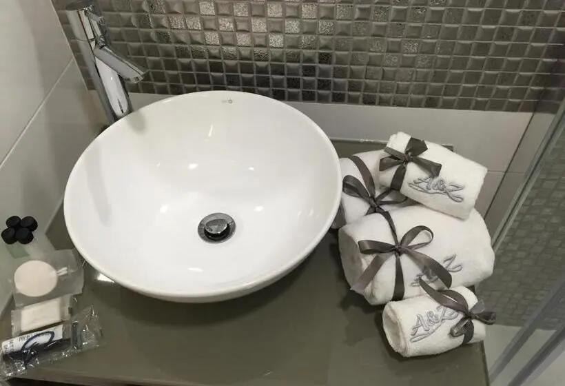سوئیت با تخت بزرگ, Guest House A&z