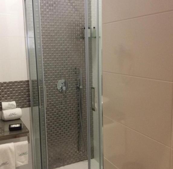 سوئیت با تخت بزرگ, Guest House A&z