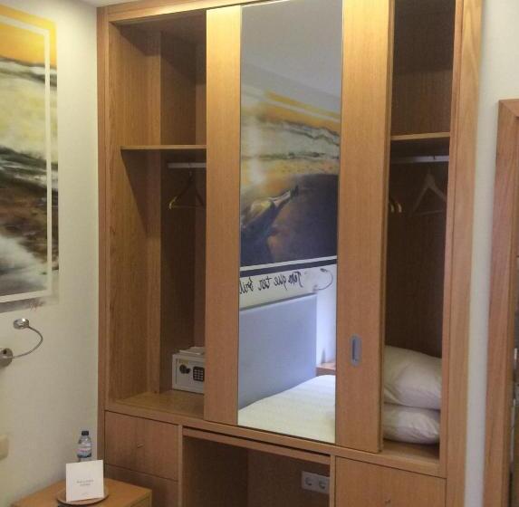 キングサイズベッドのスイートルーム, Guest House A&z