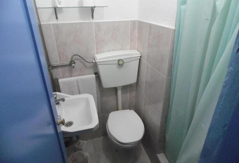 家庭间, Hospedagem Chave D Ouro