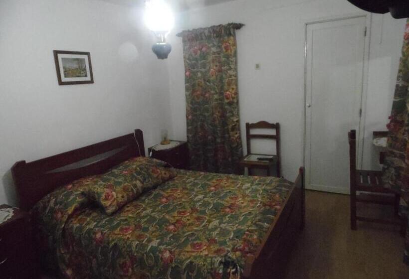 家庭间, Hospedagem Chave D Ouro