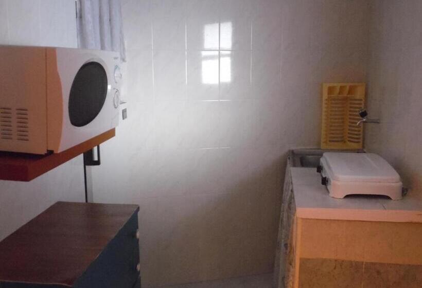 标准工作室, Hospedagem Chave D Ouro