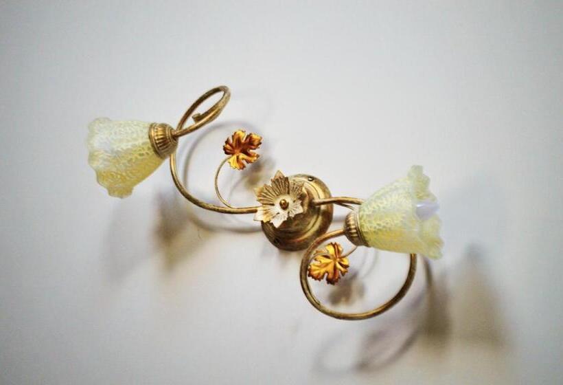 غرفة قياسية, Villa Montenero