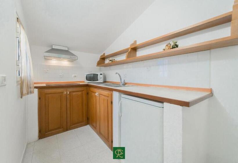 침실 1개 아파트, Albatros