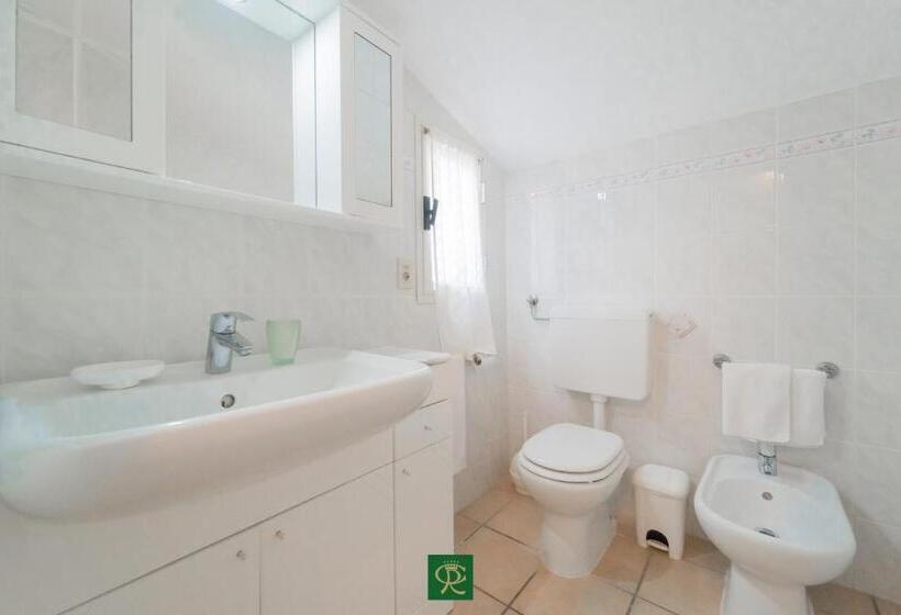 침실 1개 발코니 아파트, Albatros