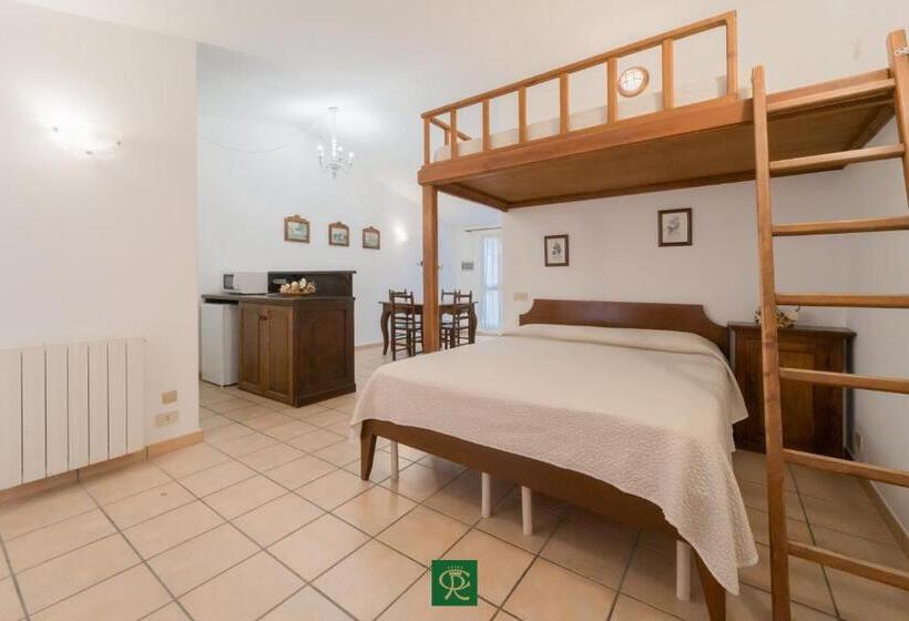 침실 1개 발코니 아파트, Albatros