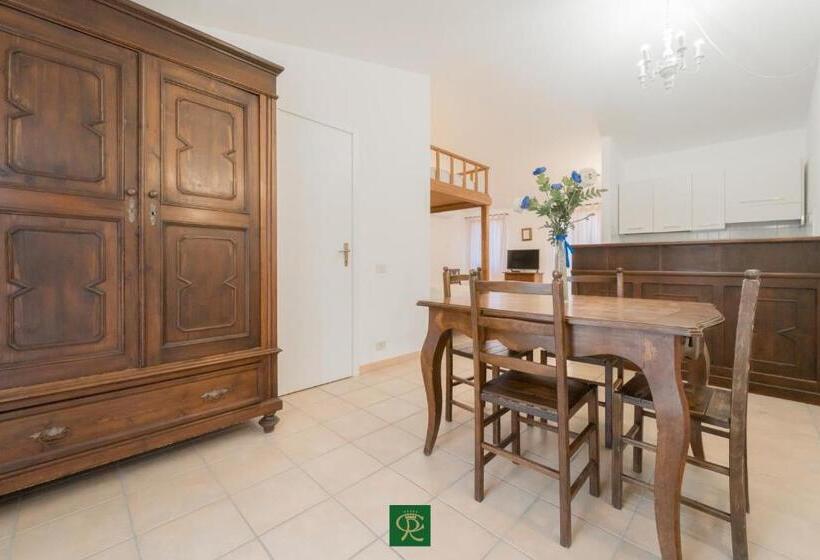 침실 1개 발코니 아파트, Albatros