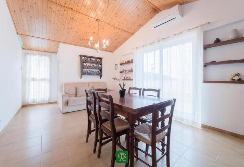 침실 2개 아파트, Albatros