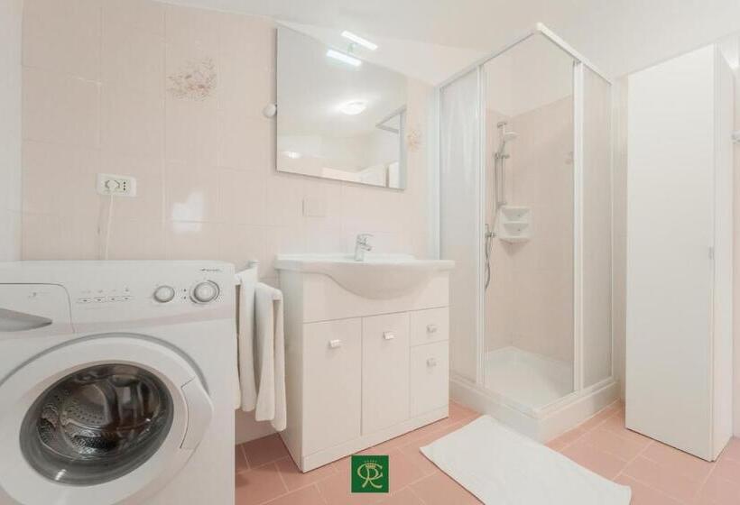 침실 2개 아파트, Albatros