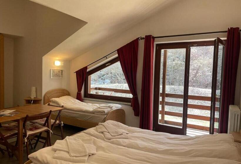 스탠다드 스튜디오, Residence Le Marmotte