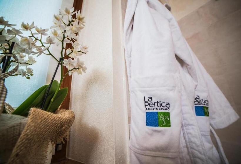 ガーデンビュースイート, Agriturismo La Pertica