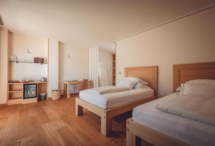 プールビュースイート, Agriturismo La Pertica