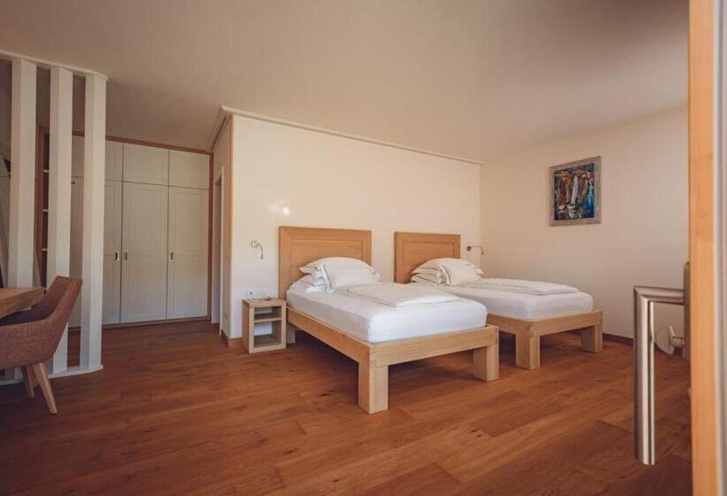 プールビュースイート, Agriturismo La Pertica