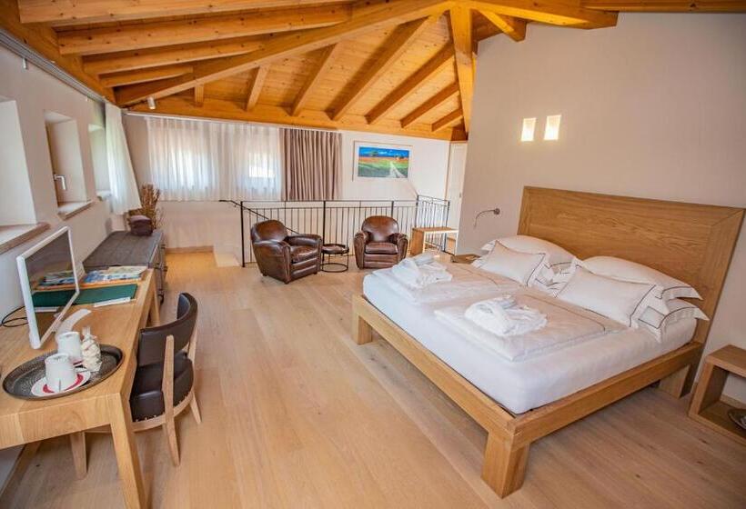 Люкс Вид на Сад, Agriturismo La Pertica