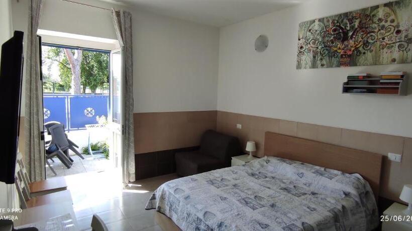 חדר משפחתי, Coccinella