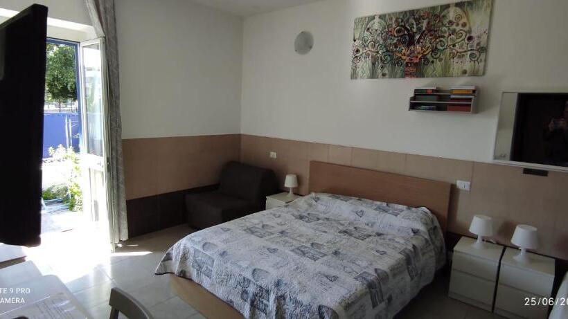 חדר משפחתי, Coccinella