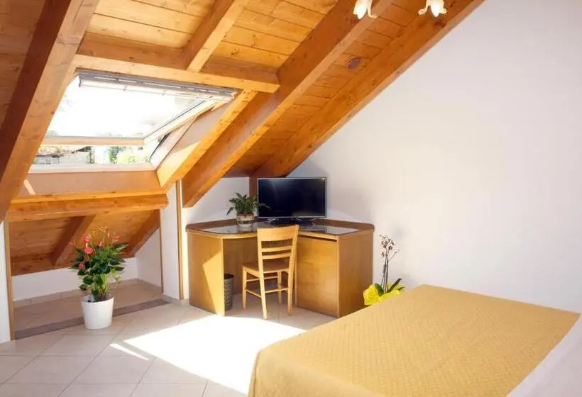 اتاق استاندارد سه نفره, Gilda Inn Agerola