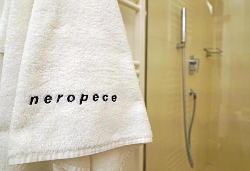 اتاق استاندارد با تراس, Neropece