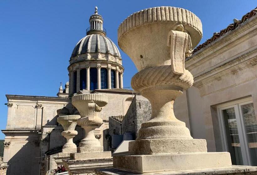 سوئیت جونیور با تراس, Neropece