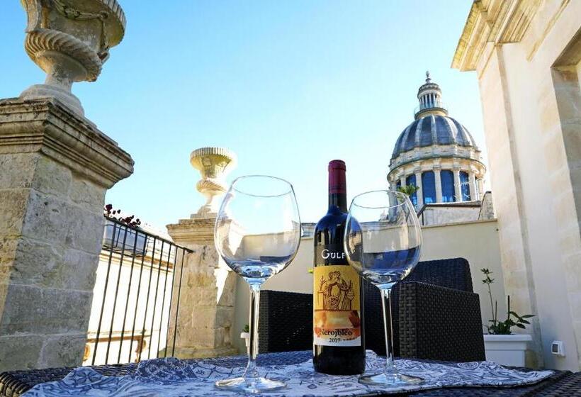 سوئیت جونیور با تراس, Neropece